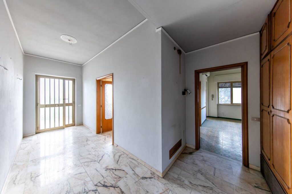 817-Appartamento in villa con giardino privato-Pescia-4 Agenzia Immobiliare ASIP