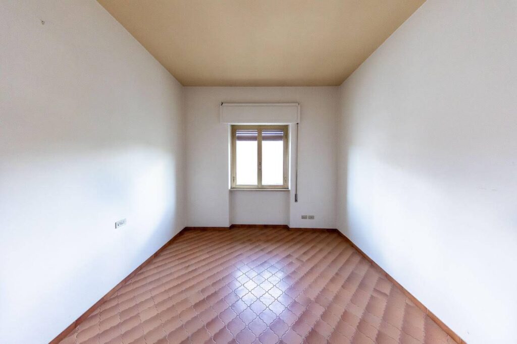 817-Appartamento in villa con giardino privato-Pescia-5 Agenzia Immobiliare ASIP