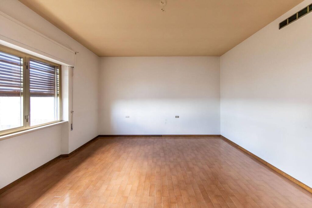 817-Appartamento in villa con giardino privato-Pescia-8 Agenzia Immobiliare ASIP