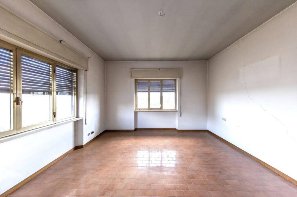 817-Appartamento in villa con giardino privato-Pescia-14 Agenzia Immobiliare ASIP