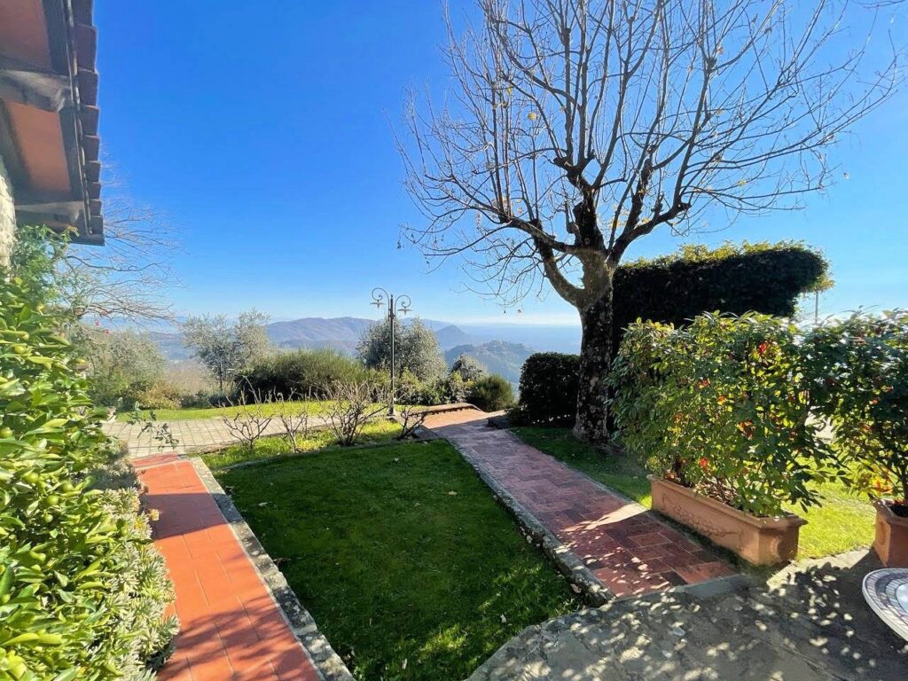 1582-Villa in stile rustico Toscano con parco e suggestiva vista panoramica-Montecatini-Terme-9 Agenzia Immobiliare ASIP