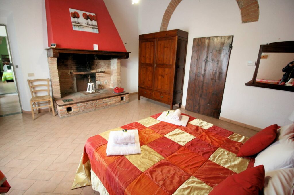 1586-Agriturismo di ampia superficie con terreno piscina vicino al mare-Rosignano Marittimo-21 Agenzia Immobiliare ASIP