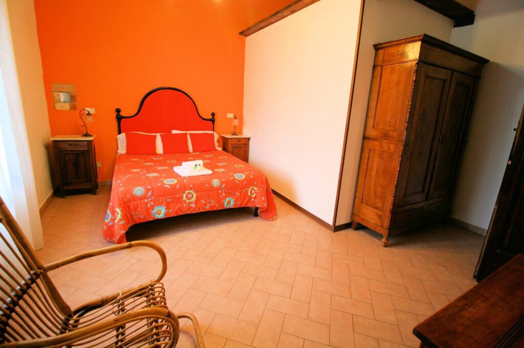 1586-Agriturismo di ampia superficie con terreno piscina vicino al mare-Rosignano Marittimo-26 Agenzia Immobiliare ASIP