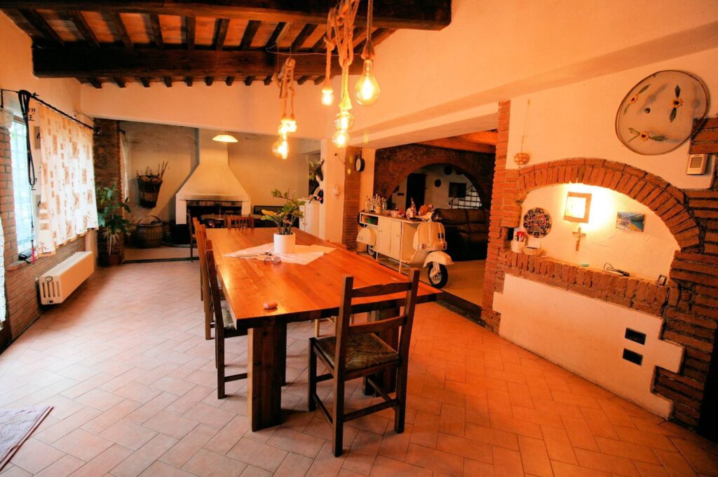 1586-Agriturismo di ampia superficie con terreno piscina vicino al mare-Rosignano Marittimo-31 Agenzia Immobiliare ASIP