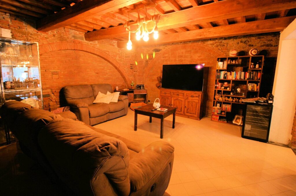 1586-Agriturismo di ampia superficie con terreno piscina vicino al mare-Rosignano Marittimo-29 Agenzia Immobiliare ASIP