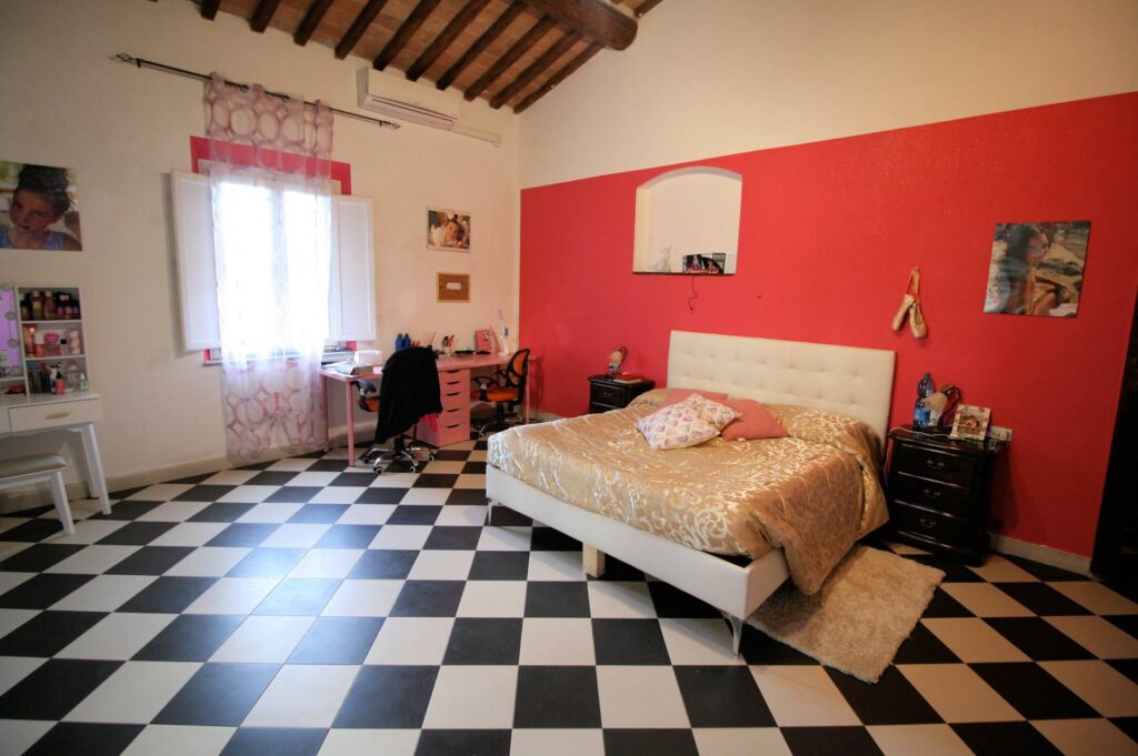 1586-Agriturismo di ampia superficie con terreno piscina vicino al mare-Rosignano Marittimo-38 Agenzia Immobiliare ASIP