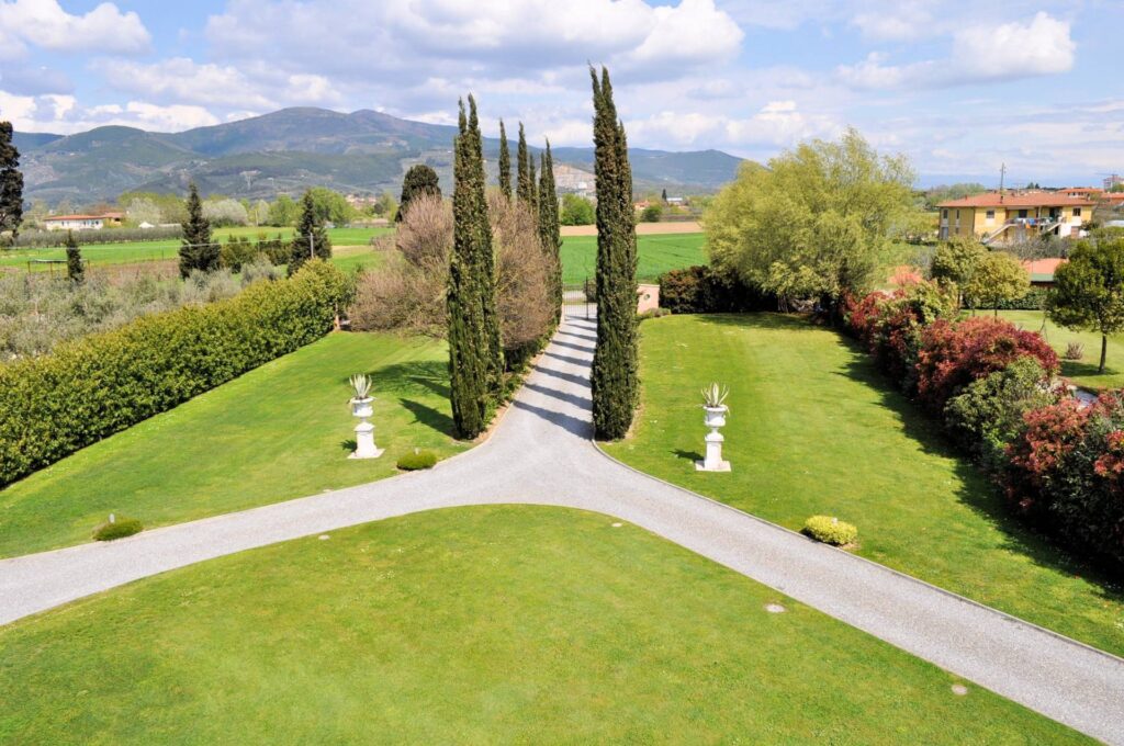 1587-Villa storica di grandi dimensioni con parco e piscina-Pontedera-5 Agenzia Immobiliare ASIP