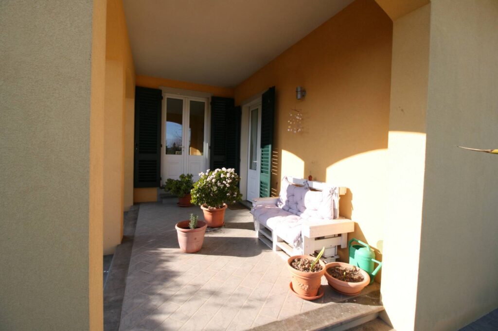 1589-Villetta singola con giardino-Montecarlo-8 Agenzia Immobiliare ASIP