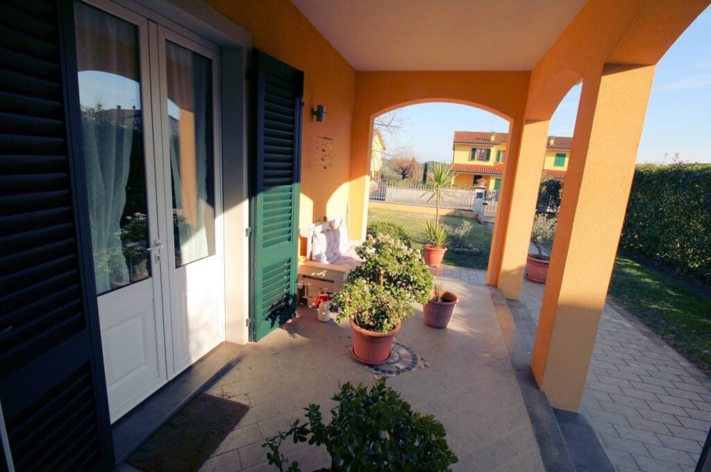 1589-Villetta singola con giardino-Montecarlo-6 Agenzia Immobiliare ASIP