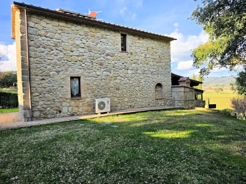 1591-Casale con ampio giardino e vista panoramica-Roccastrada-11 Agenzia Immobiliare ASIP