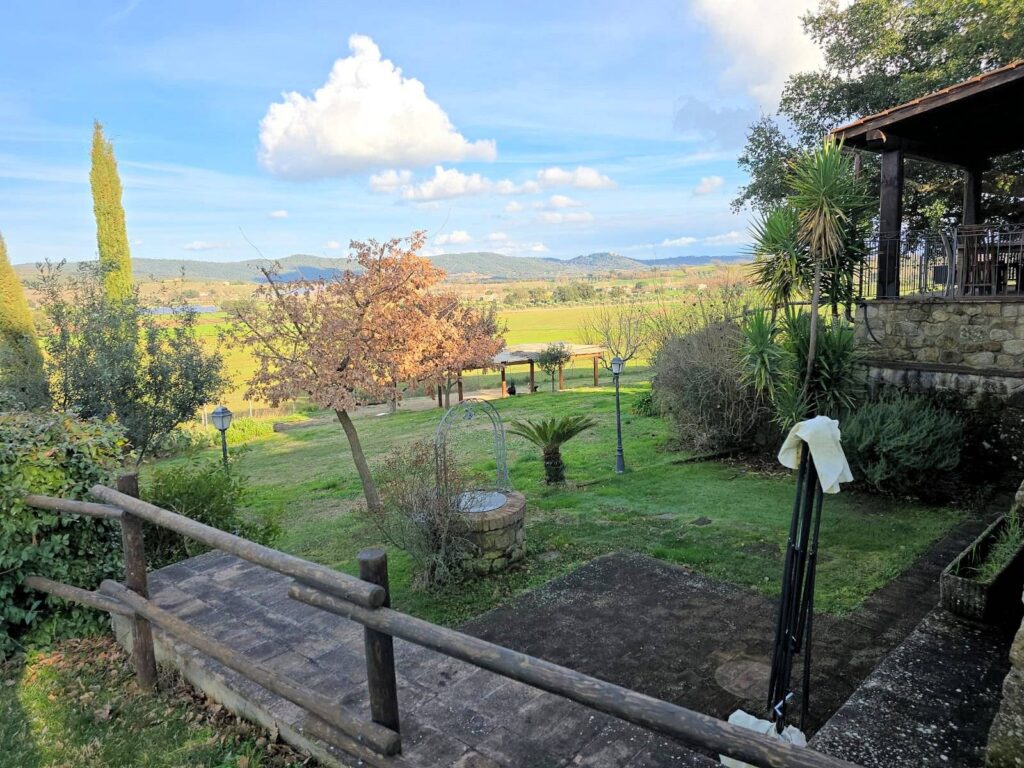 1591-Casale con ampio giardino e vista panoramica-Roccastrada-12 Agenzia Immobiliare ASIP