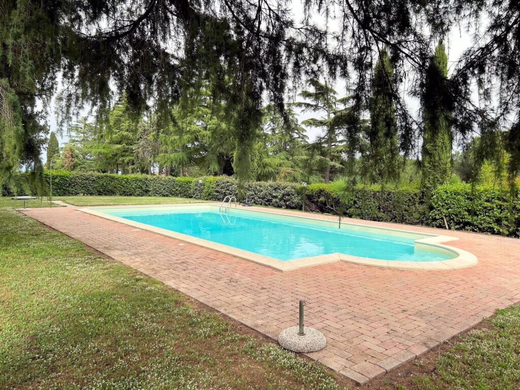 1220-Appartamento sito in complesso con piscina condominiale-Montaione-1 Agenzia Immobiliare ASIP