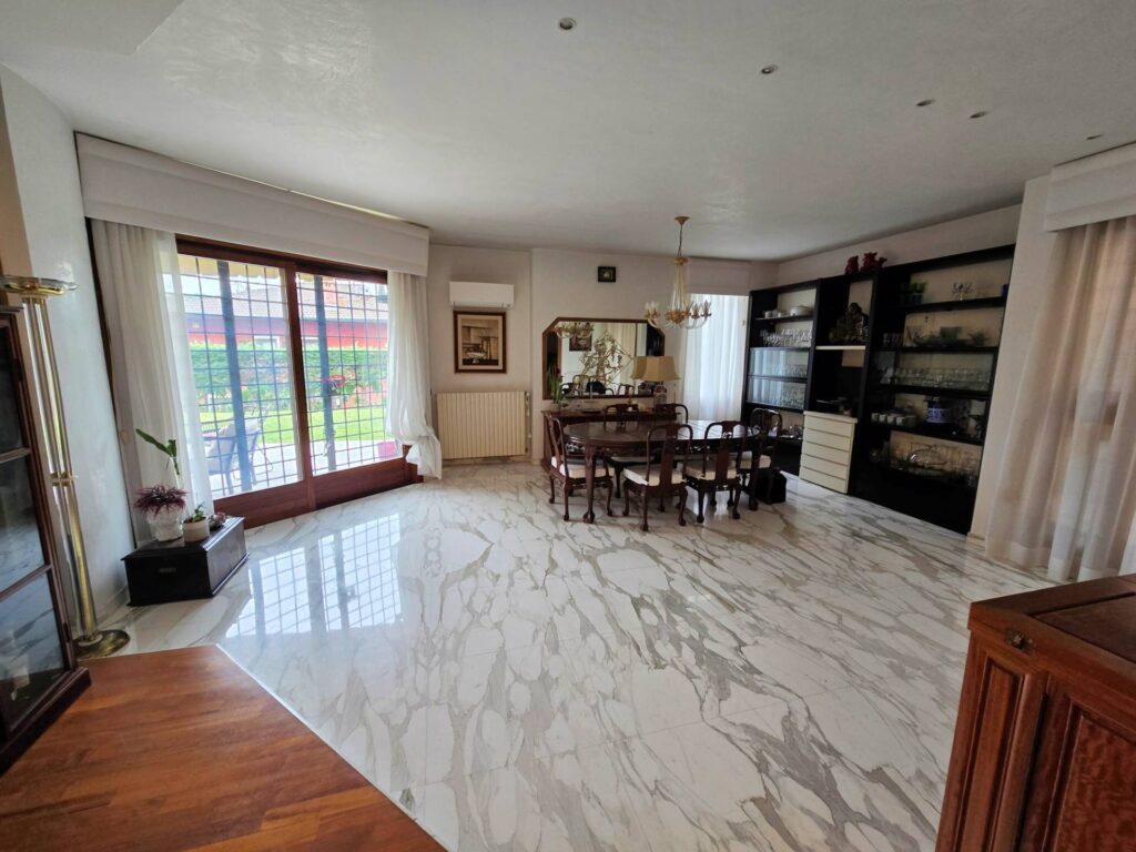 1603-Villa di pregio con ottime rifiniture in comoda zona residenziale-Pieve a Nievole-4 Agenzia Immobiliare ASIP