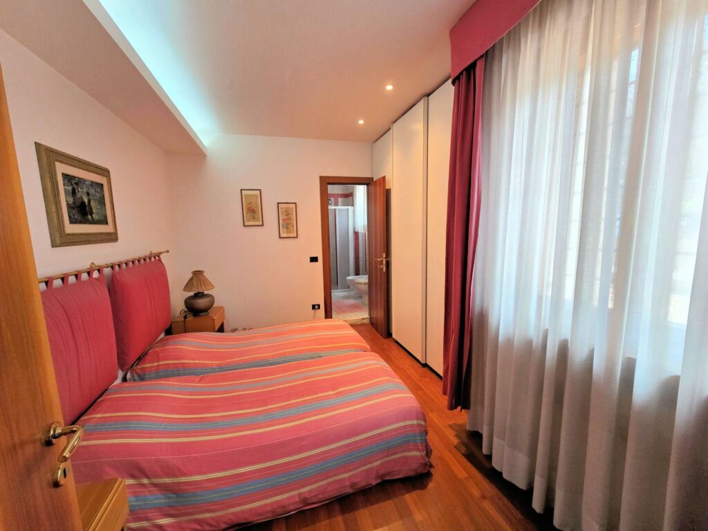 1603-Villa di pregio con ottime rifiniture in comoda zona residenziale-Pieve a Nievole-25 Agenzia Immobiliare ASIP