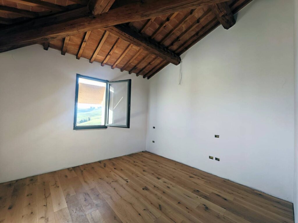 1608-Porzione terratetto di villa bifamiliare con giardino privato e piscina condominiale-Lajatico-7 Agenzia Immobiliare ASIP