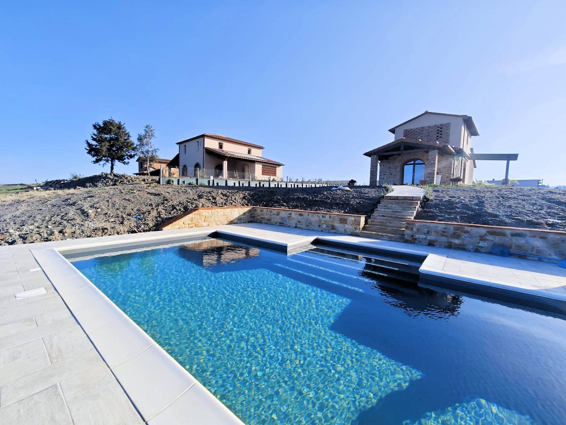 1608-Porzione terratetto di villa bifamiliare con giardino privato e piscina condominiale-Lajatico-1 Agenzia Immobiliare ASIP