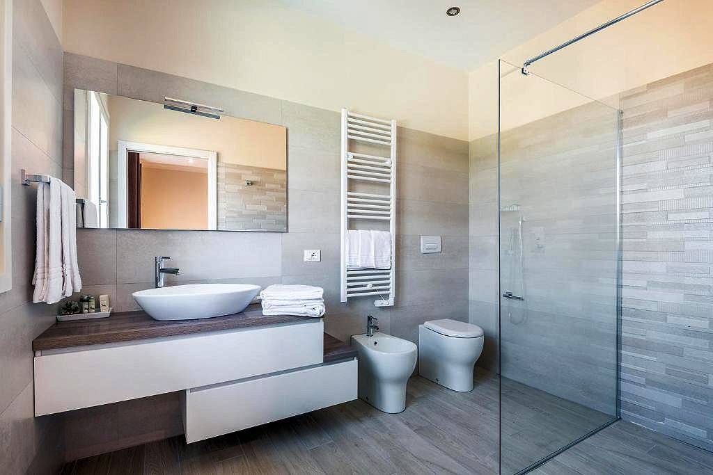 1609-Stupenda villa con ogni confort con ampio giardino e piscina utilizzata come attivita' di casa vacanze-Monsummano Terme-25 Agenzia Immobiliare ASIP