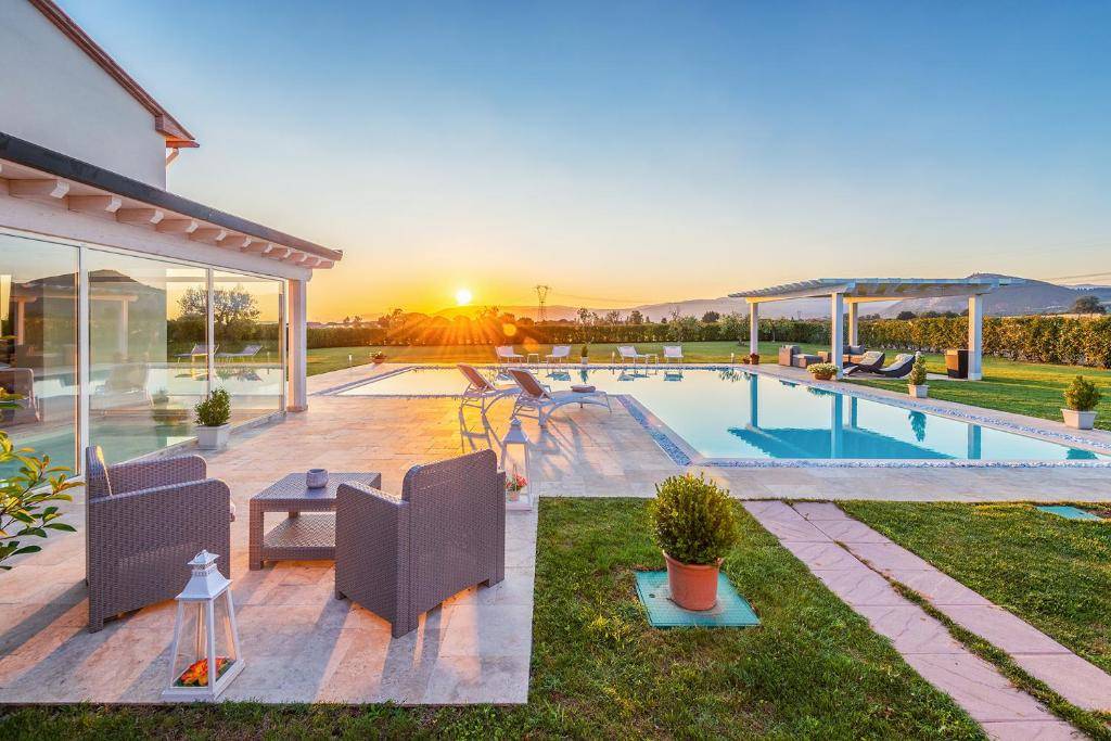 1609-Stupenda villa con ogni confort con ampio giardino e piscina utilizzata come attivita' di casa vacanze-Monsummano Terme-3 Agenzia Immobiliare ASIP