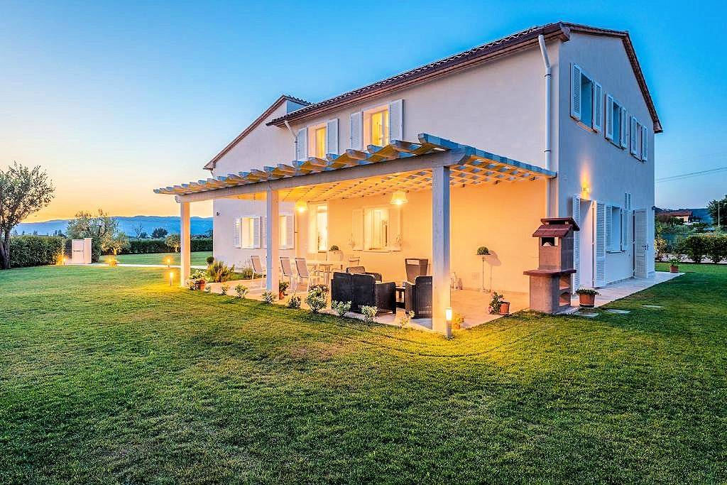 1609-Stupenda villa con ogni confort con ampio giardino e piscina utilizzata come attivita' di casa vacanze-Monsummano Terme-4 Agenzia Immobiliare ASIP