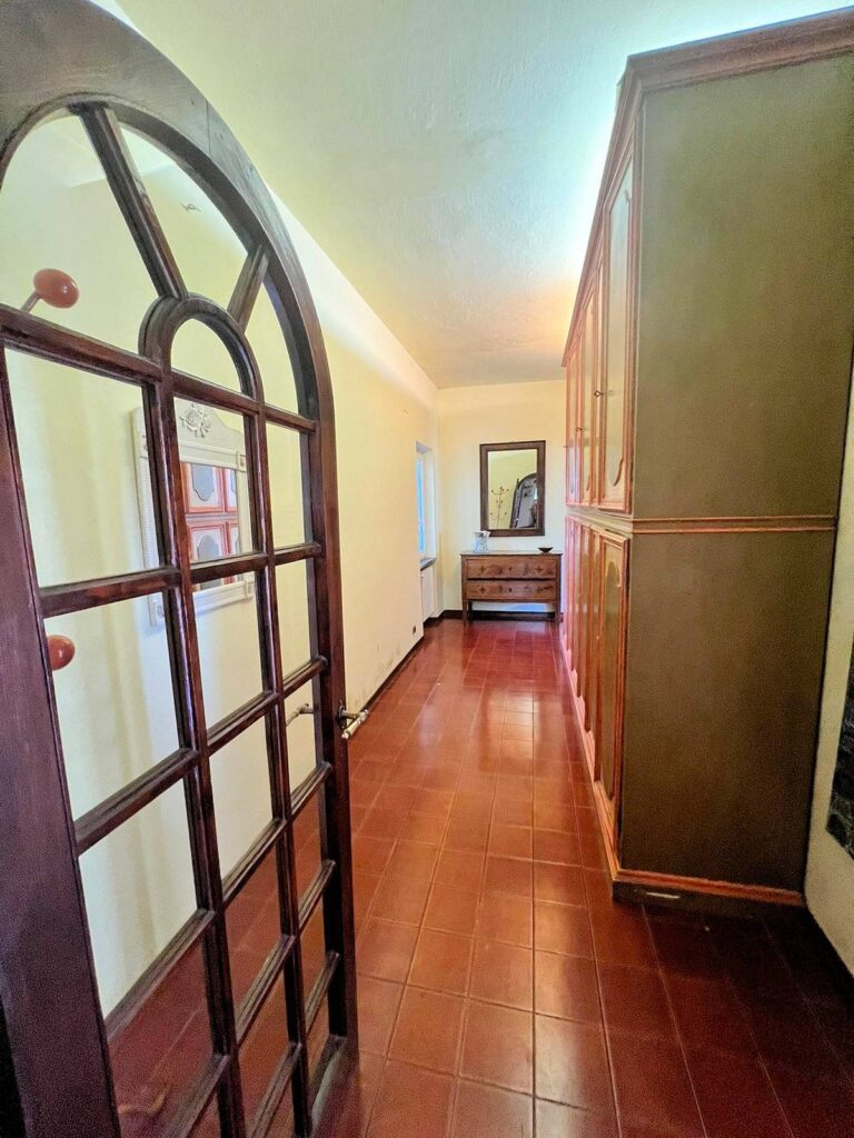 1611-Porzione di villa al piano primo con ampia terrazza-Camaiore-18 Agenzia Immobiliare ASIP