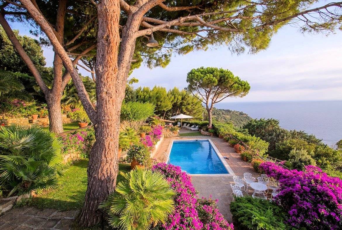 1615-Villa prestigiosa con ampio parco piscina e vista mare-Monte Argentario-1 Agenzia Immobiliare ASIP