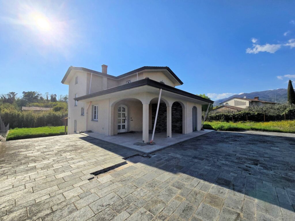 1618-Villa unifamiliare di nuova costruzione con ampio giardino-Capannori-9 Agenzia Immobiliare ASIP