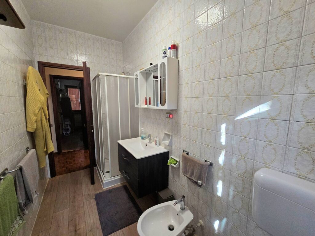 1625-Villa con ampio giardino-Marliana-20 Agenzia Immobiliare ASIP