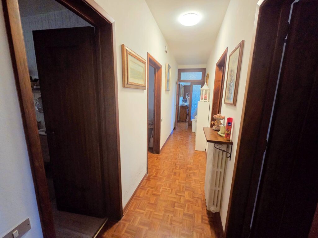 1625-Villa con ampio giardino-Marliana-17 Agenzia Immobiliare ASIP