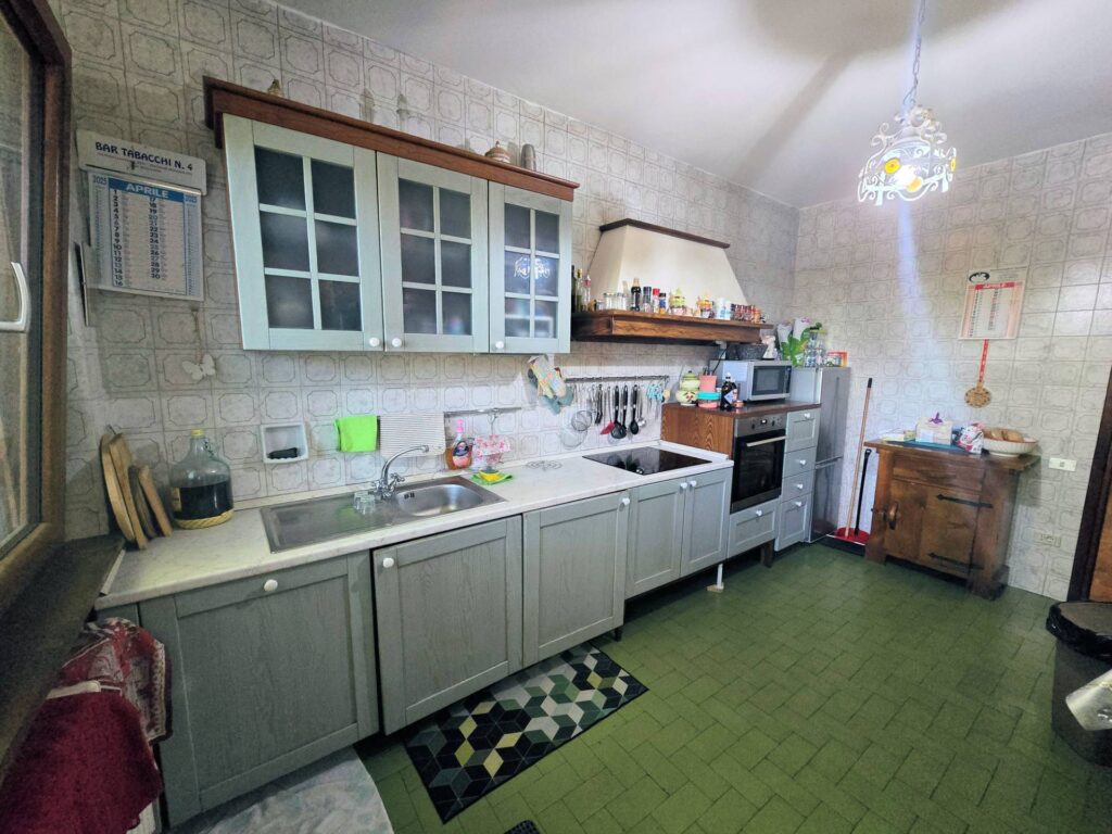 1625-Villa con ampio giardino-Marliana-12 Agenzia Immobiliare ASIP