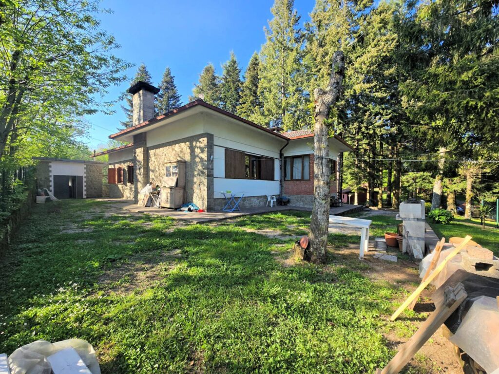 1625-Villa con ampio giardino-Marliana-5 Agenzia Immobiliare ASIP