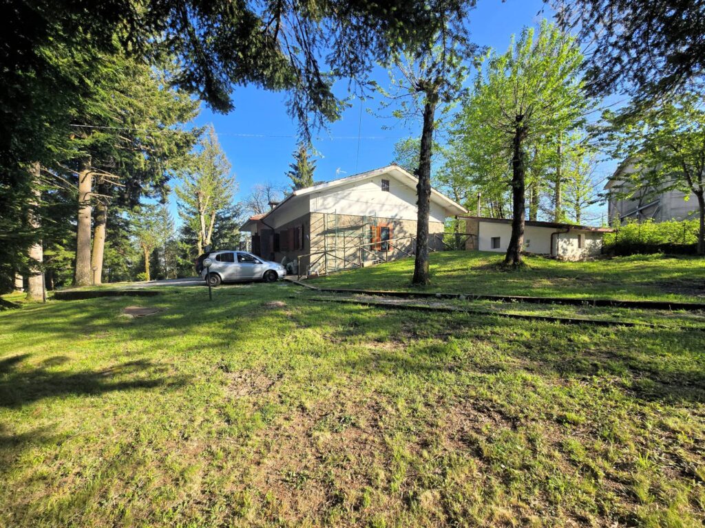 1625-Villa con ampio giardino-Marliana-6 Agenzia Immobiliare ASIP