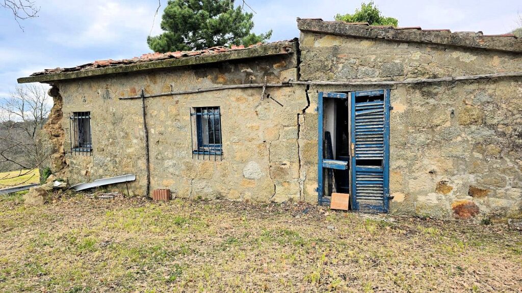 1628-Rustico da ristrutturare con possibilità di ampliamento con vista panoramica fino al mare-Roccastrada-6 Agenzia Immobiliare ASIP