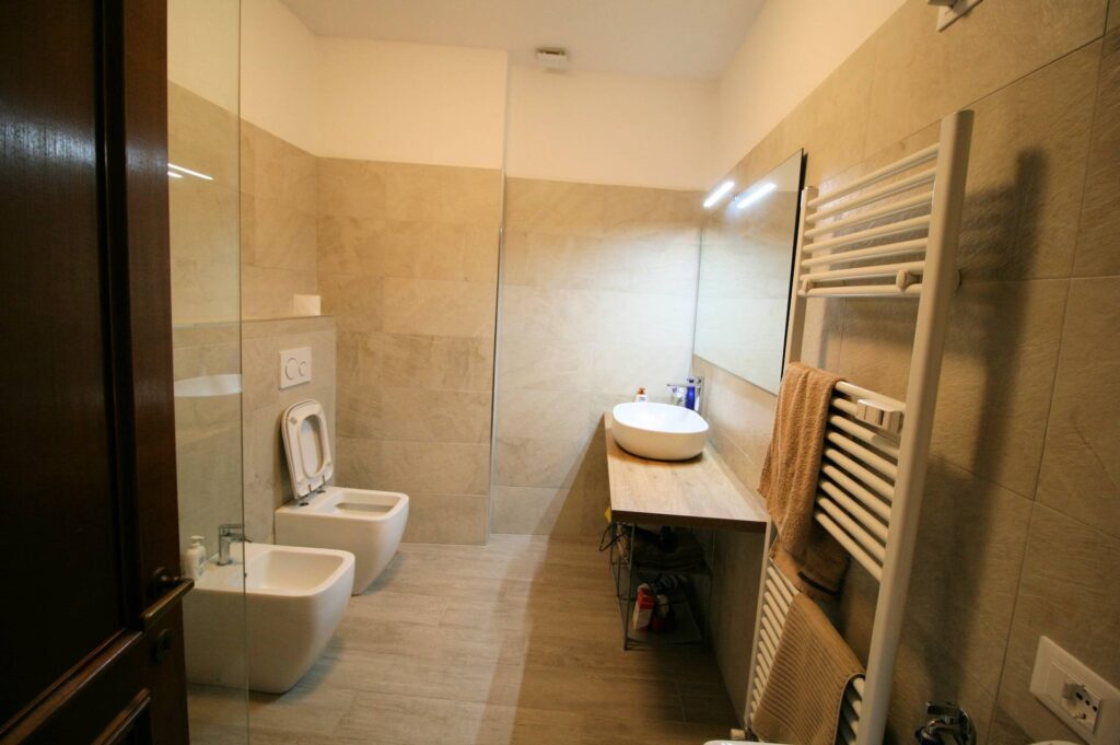 1637-Appartamento al piano secondo con ascensore in centro storico-Pistoia-11 Agenzia Immobiliare ASIP