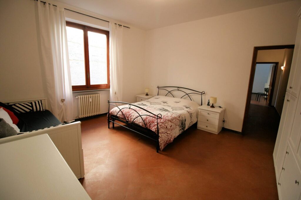 1637-Appartamento al piano secondo con ascensore in centro storico-Pistoia-7 Agenzia Immobiliare ASIP