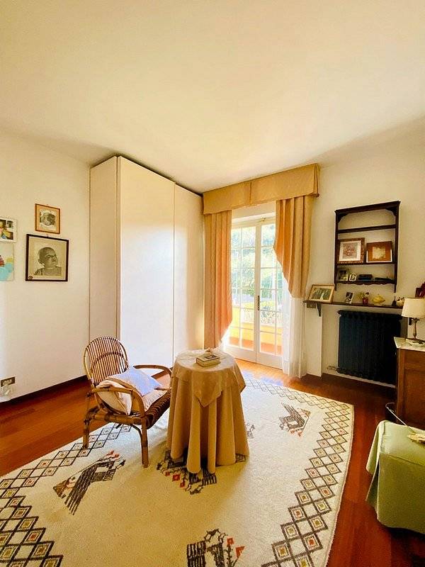 1640-Villa libera su quattro lati con giardino-Pietrasanta-17 Agenzia Immobiliare ASIP