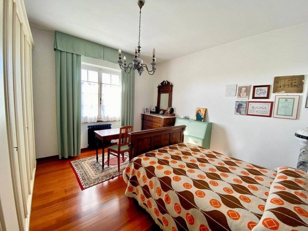 1640-Villa libera su quattro lati con giardino-Pietrasanta-21 Agenzia Immobiliare ASIP