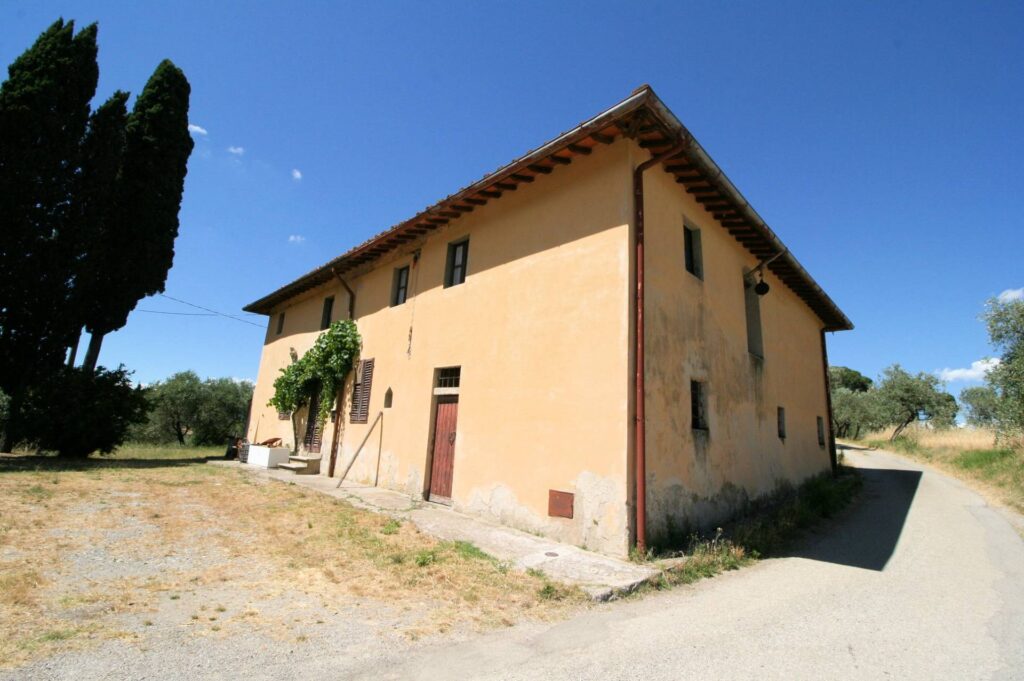 1644-Podere da ristrutturare in posizione collinare-Quarrata-3 Agenzia Immobiliare ASIP