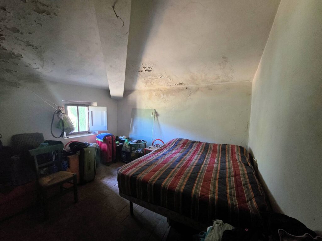 1644-Podere da ristrutturare in posizione collinare-Quarrata-11 Agenzia Immobiliare ASIP