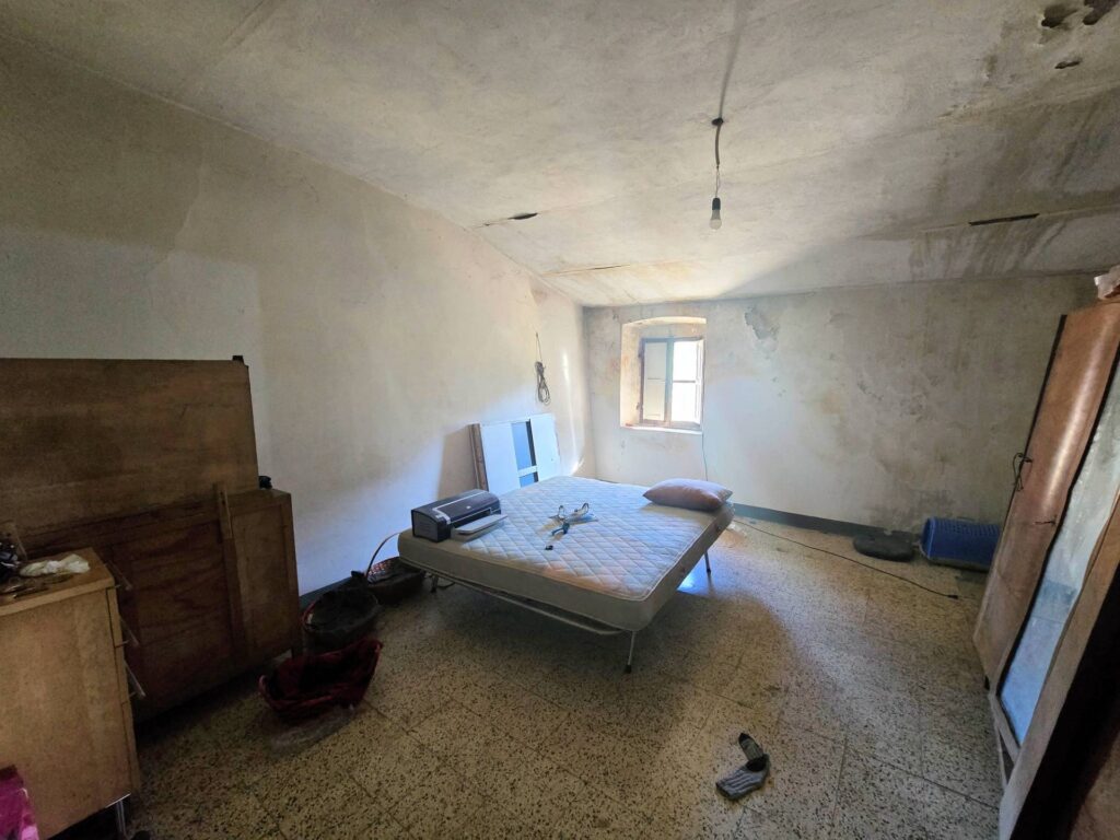 1269-Casa indipendente da ristrutturare con ampio uliveto-Quarrata-10 Agenzia Immobiliare ASIP