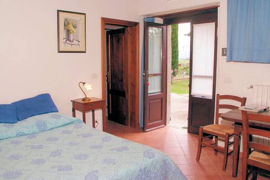 1648-Agriturismo di ampia superficie con vigneto piscina in posizione panoramica-Loro Ciuffenna-26 Agenzia Immobiliare ASIP