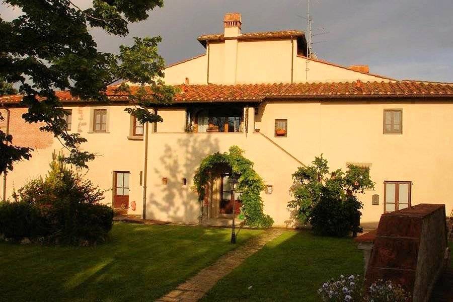 1648-Agriturismo di ampia superficie con vigneto piscina in posizione panoramica-Loro Ciuffenna-9 Agenzia Immobiliare ASIP