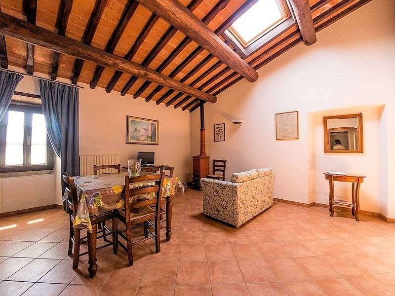 1648-Agriturismo di ampia superficie con vigneto piscina in posizione panoramica-Loro Ciuffenna-28 Agenzia Immobiliare ASIP