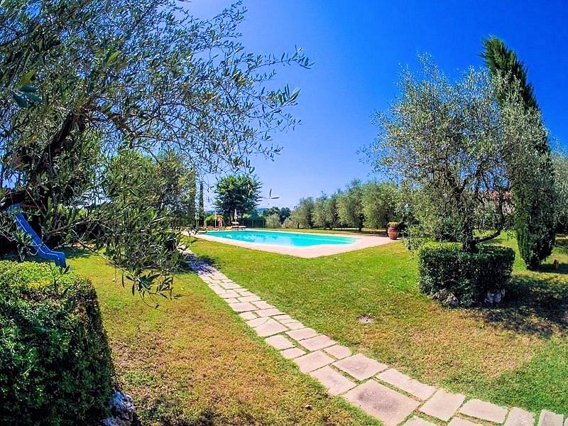 1648-Agriturismo di ampia superficie con vigneto piscina in posizione panoramica-Loro Ciuffenna-12 Agenzia Immobiliare ASIP