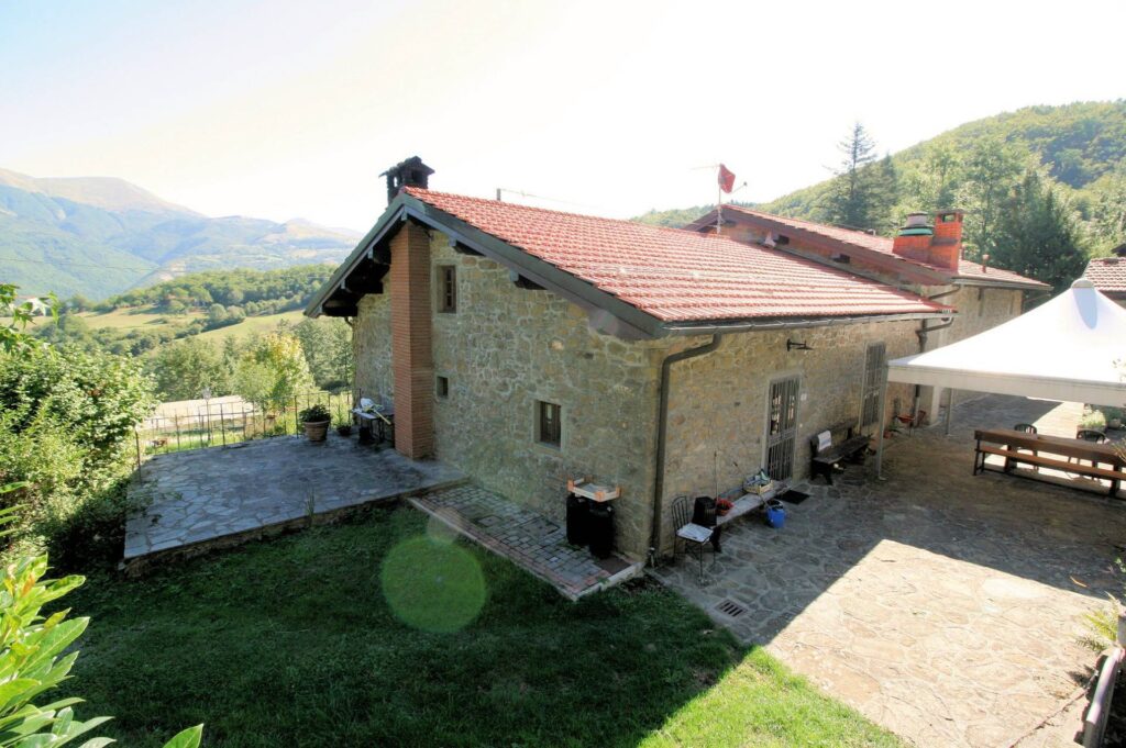 1265-BEL COMPLESSO AGRITURISTICO SITO IN UN'OASI DI PACE ED ASSOLUTA BELLEZZA NATURALISTICA-San Marcello Piteglio-13 Agenzia Immobiliare ASIP