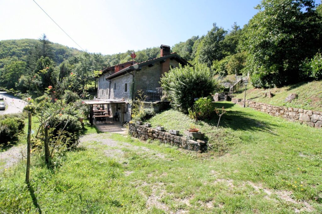 1265-BEL COMPLESSO AGRITURISTICO SITO IN UN'OASI DI PACE ED ASSOLUTA BELLEZZA NATURALISTICA-San Marcello Piteglio-17 Agenzia Immobiliare ASIP