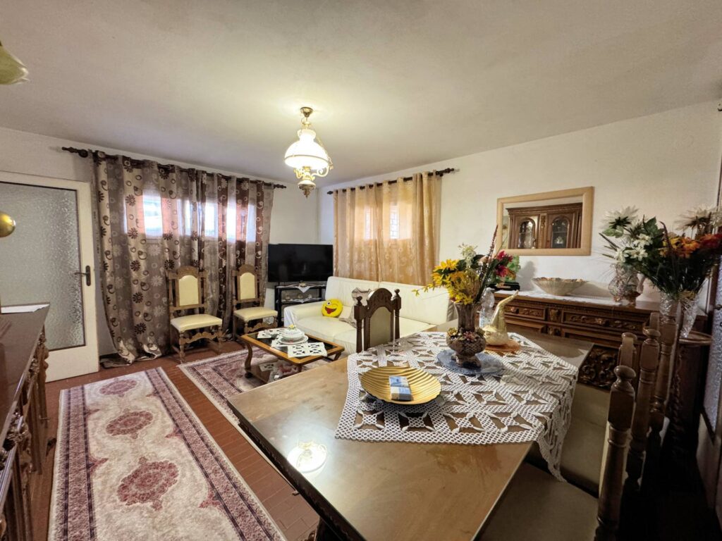 1650-Villa di ampia superficie con giardino-Altopascio-8 Agenzia Immobiliare ASIP