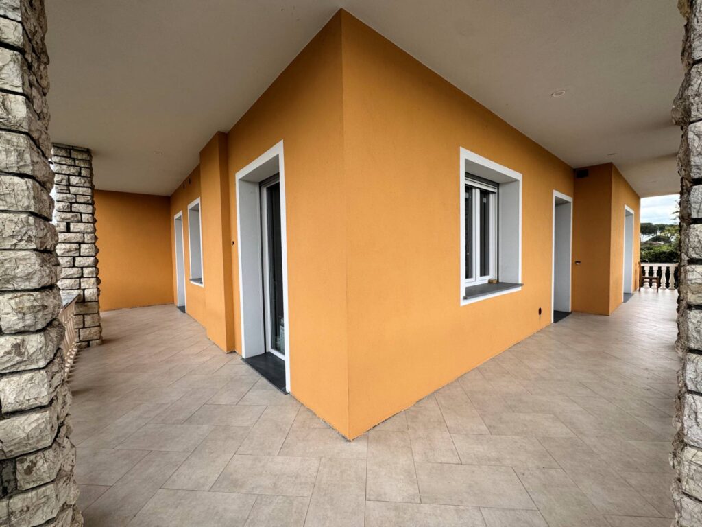 1650-Villa di ampia superficie con giardino-Altopascio-7 Agenzia Immobiliare ASIP