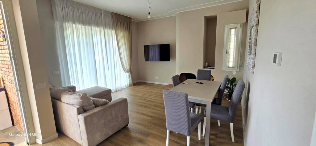 1651-Villetta recentemente ristrutturata libera su quattro lati  con ampio giardino-Ponte Buggianese-6 Agenzia Immobiliare ASIP