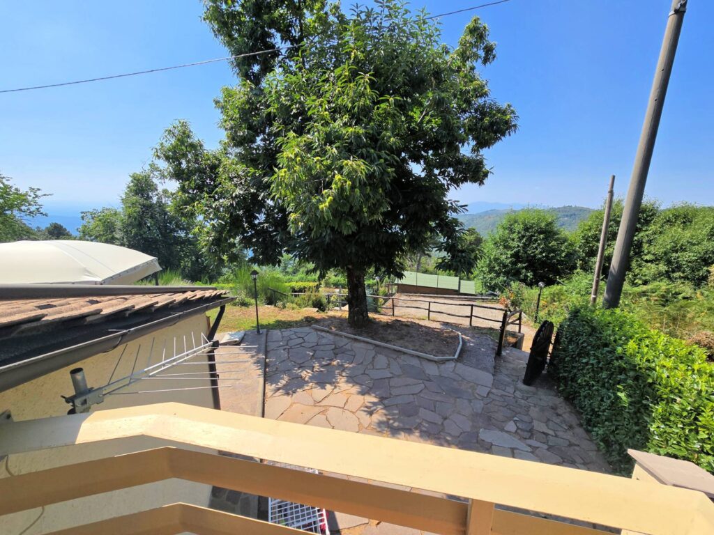 1652-Villetta libera su quattro lati recentemente ristrutturata con ampio giardino piscina e suggestiva vista panoramica-Marliana-17 Agenzia Immobiliare ASIP