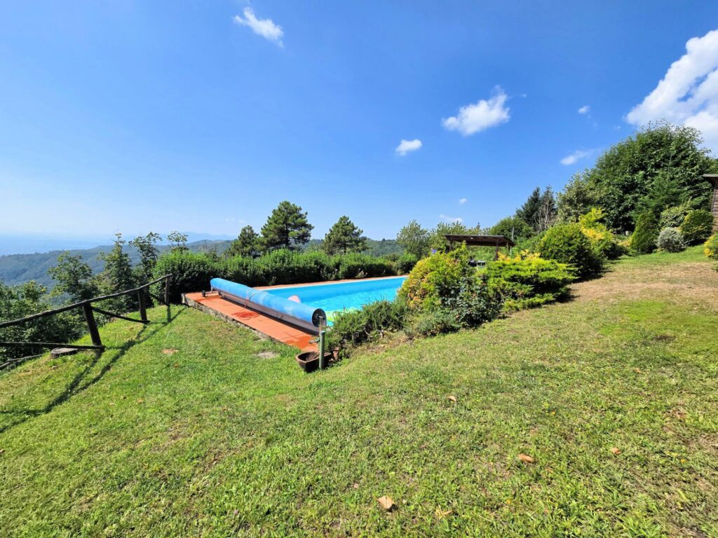 1652-Villetta libera su quattro lati recentemente ristrutturata con ampio giardino piscina e suggestiva vista panoramica-Marliana-11 Agenzia Immobiliare ASIP